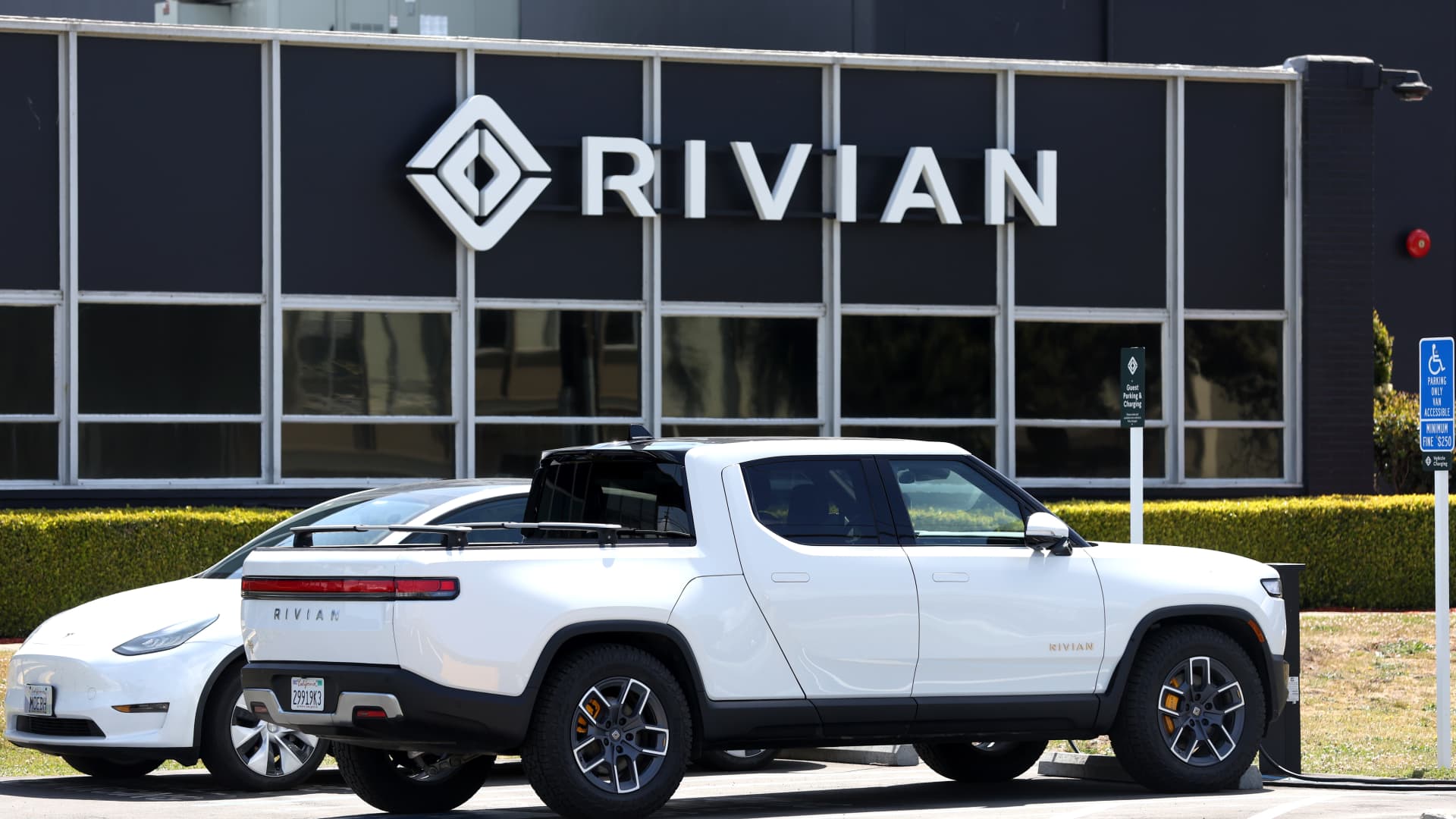 Rivian-ի վնասները հասնում են 1,7 մլրդ դոլարի՝ արտադրության աճին զուգընթաց