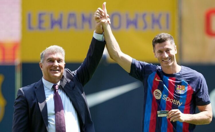 Բարսելոնան խաղացողներ է գնում, բայց չի կարողանում վճարել նրանց․Վան դեր Վարտ