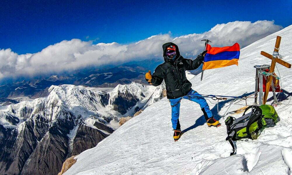 Հայ լեռնագնացները հաջողությամբ հաղթահարում են լեռնային բարձրունքներ