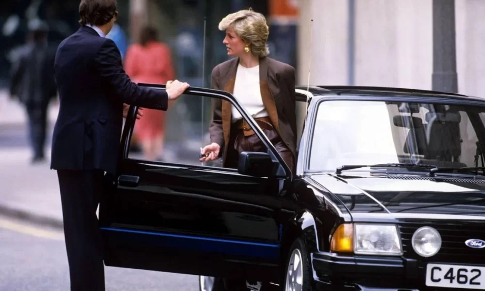 Արքայադուստր Դիանայի 1985 թվականի Ford Escort-ը վաճառվել է չորս Lamborghini Huracans-ի գնով