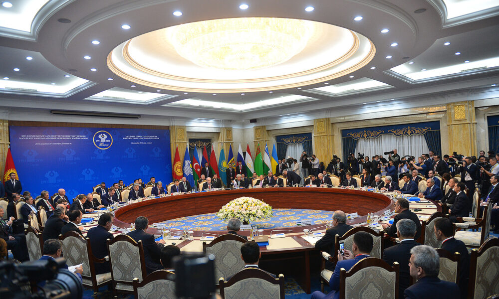 Դու այդպես էլ քաղաքական գործիչ չդարձար․ Վահագն Խաչատրյանը՝ Վազգեն Մանուկյանին