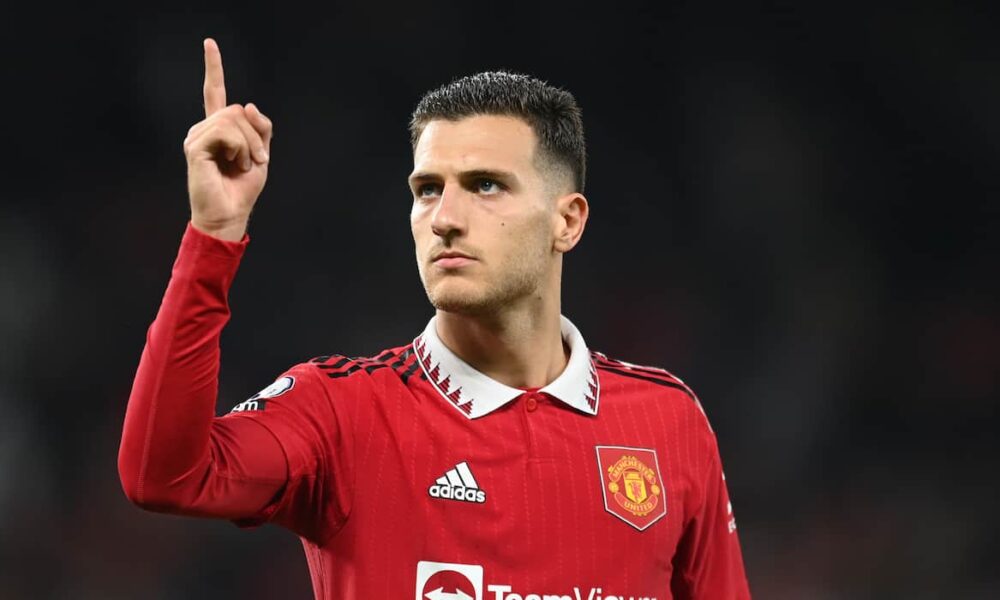 Բարսելոնան հետաքրքրված է Մանչեսթեր Յունայթեդի աջ պաշտպանի ծառայություններով