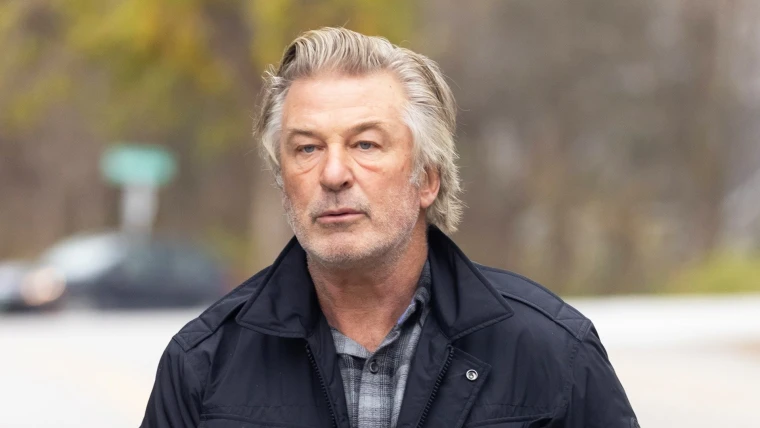 Ալեք Բոլդուինը դատի է տվել Ժանգը ֆիլմի դերասանական կազմին