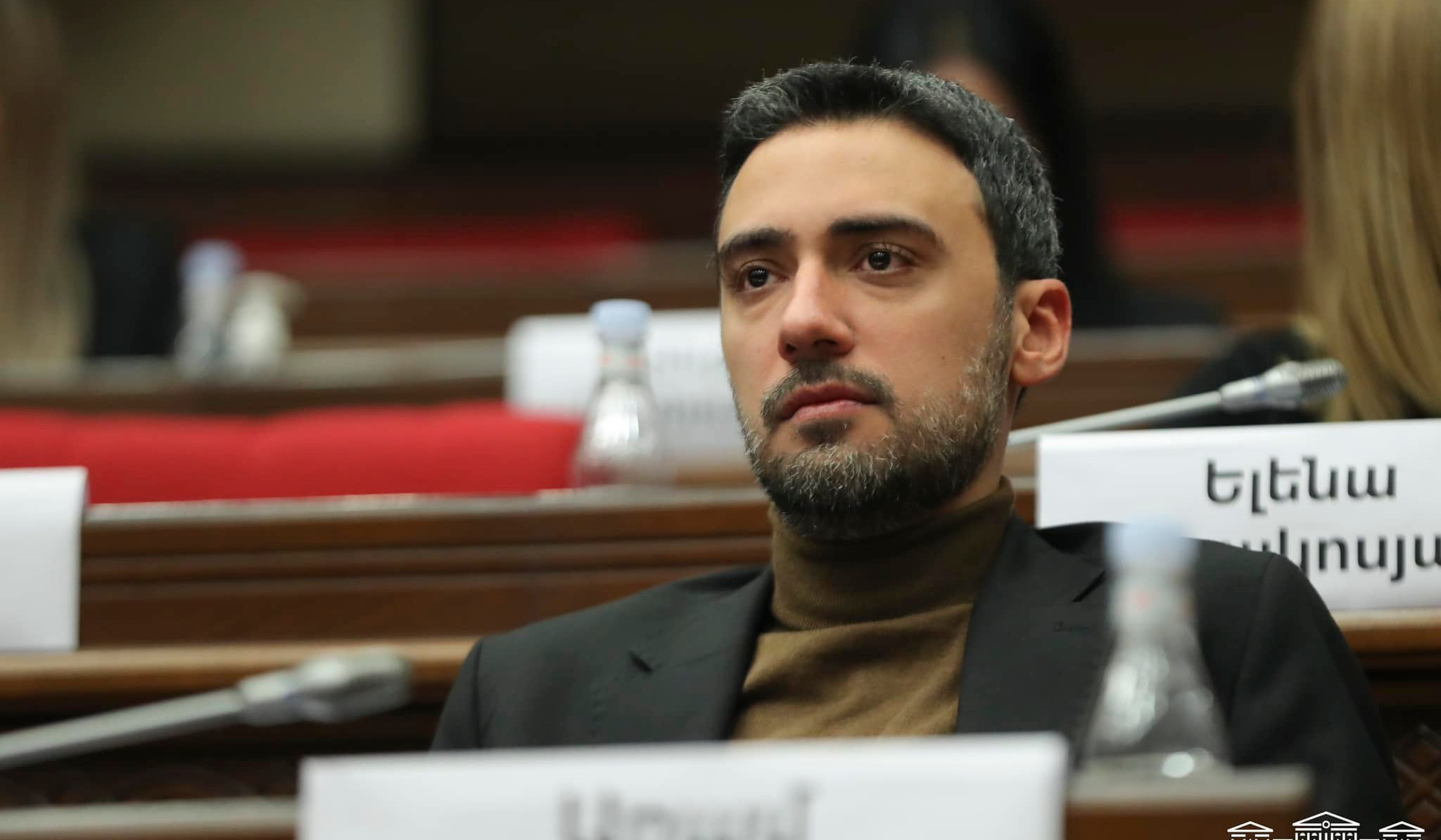 Այսօր ներկայացնելու եմ պատգամավորի մանդատից հրաժարվելու իմ դիմումը. Արամ Վարդևանյան