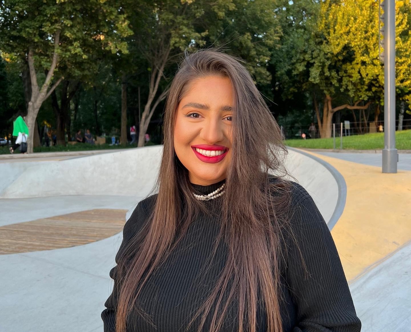 Այո, ես խնձորի փտած մասն էլ եմ ցույց տալիս. Էլեն Քանդարյան