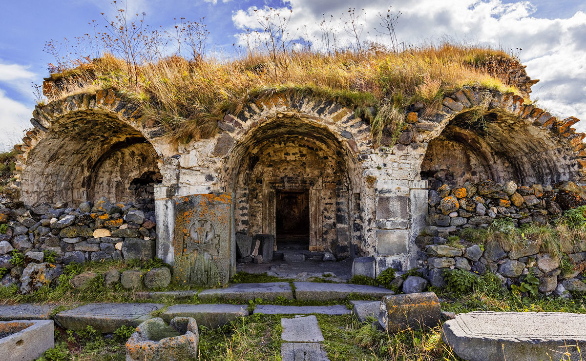 ՀՀ-ում կան ոչնչացման եզրին գտնվող պատմամշակութային բազմաթիվ հուշարձաններ. Փաշինյան