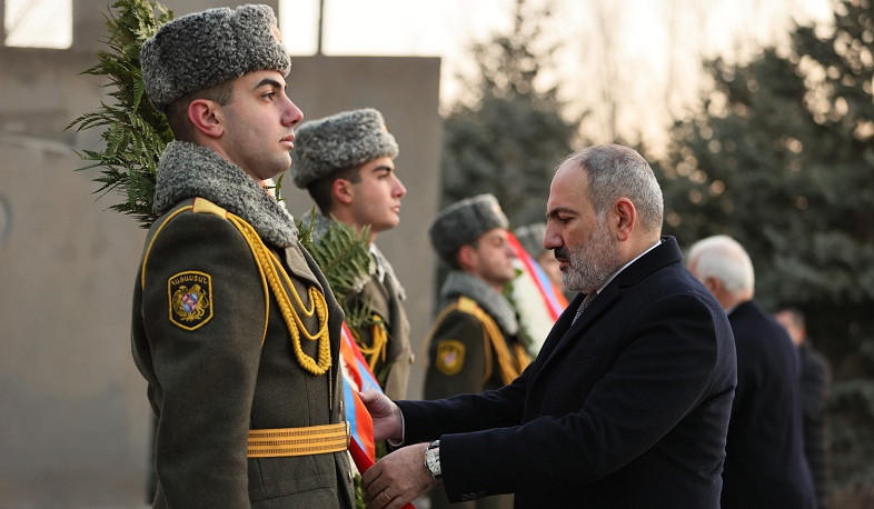 Վարչապետն այցելել է «Եռաբլուր» զինվորական պանթեոն