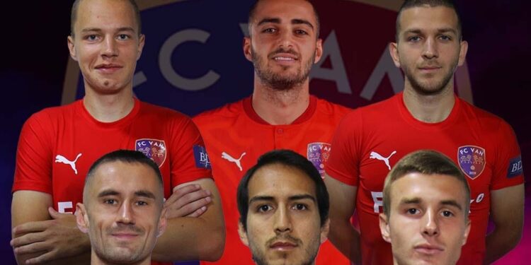 Մի շարք ֆուտբոլիստներ հեռացել են Վանից