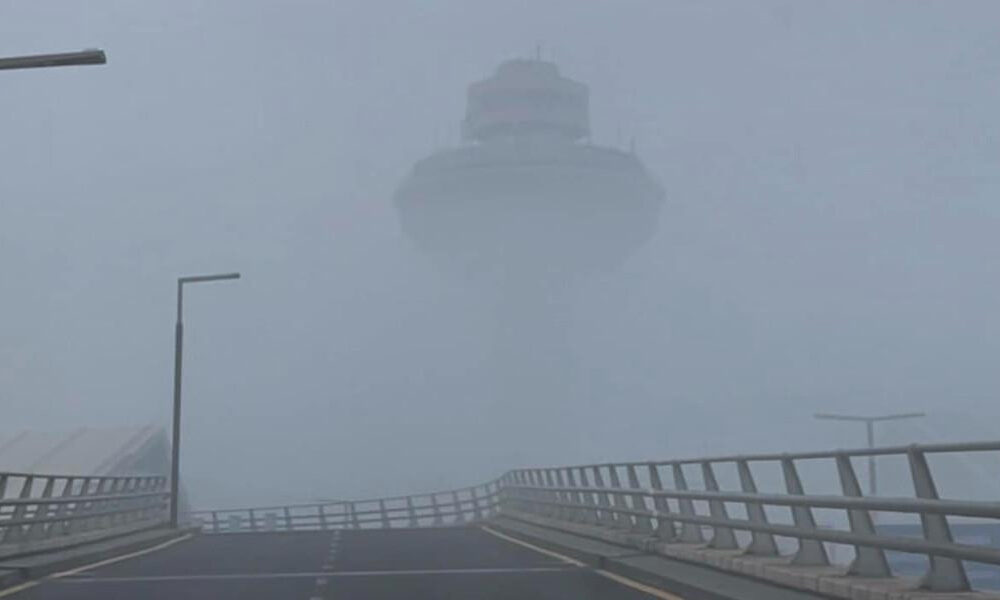 Զվարթնոցում անբարենպաստ եղանակային պայմանների պատճառով չեղարկվում ու հետաձգվում են թռիչքներ