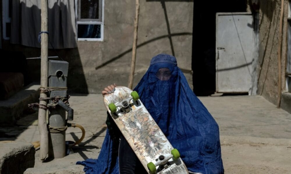 Աֆղանստանի քողարկված մարզուհիների դիմանկարները՝ թալիբների սպառնալիքների ֆոնին