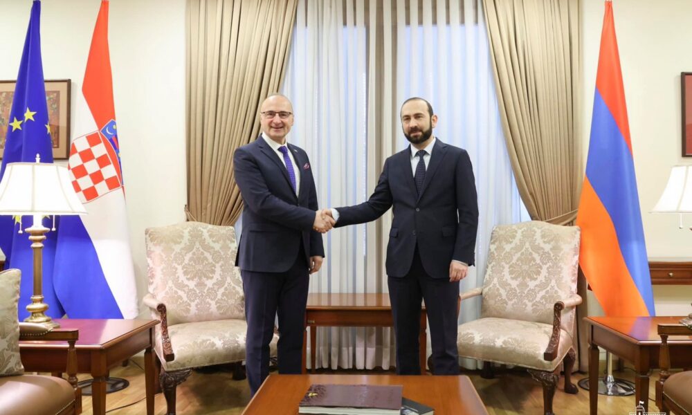 Մեկնարկել է Հայաստանի և Խորվաթիայի ԱԳ նախարարների առանձնազրույցը