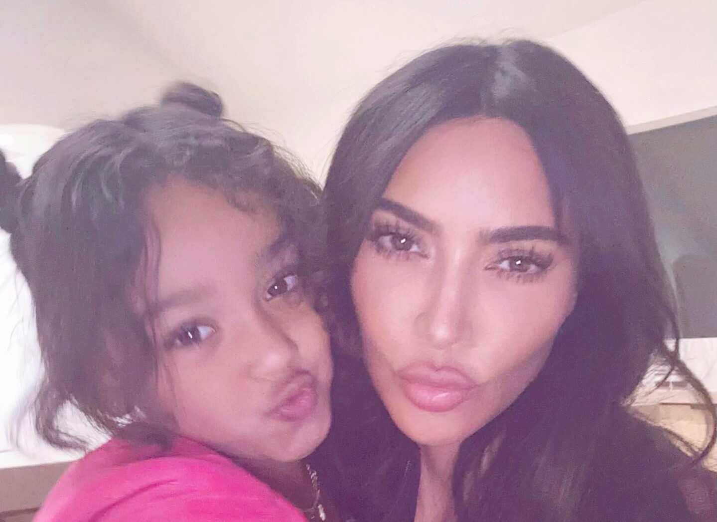 Քիմ Քարդաշյանը դստեր հետ լուսանկարներ է հրապարակել