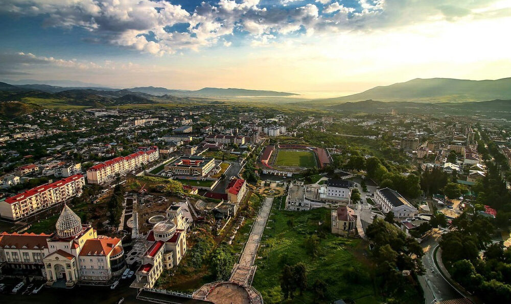 Երևանի Եղբայրության փողոցի շենքերից մեկում այրված դի է հայտնաբերվել