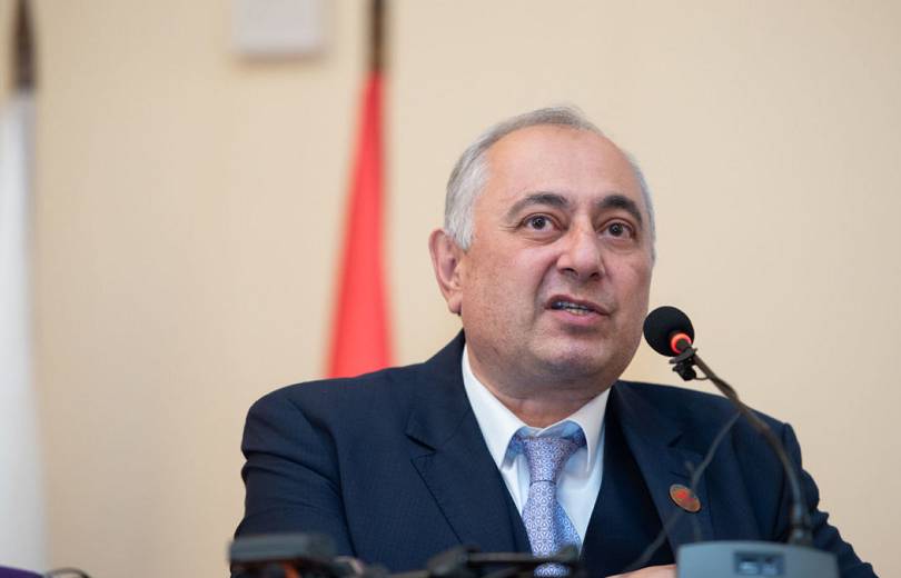 Արմեն Չարչյանը վայր է դնում պատգամավորական մանդատը