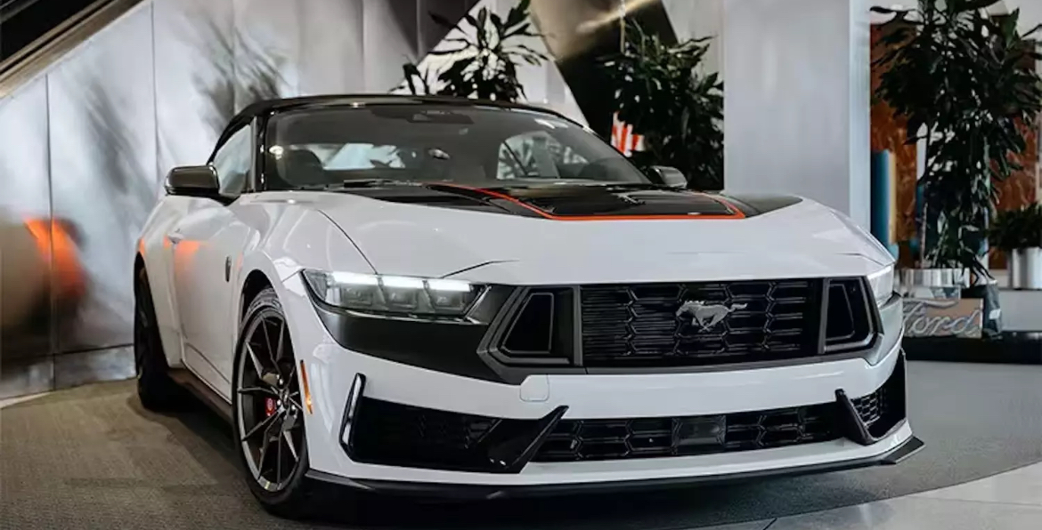 Ford-ը ստեղծել է աշխարհում միակ Mustang Dark Horse կաբրիոլետը