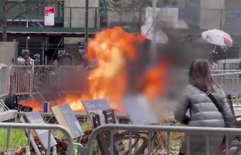 Նյու Յորքի դատարանի դիմաց երիտասարդն ինքնահրկիզվել է