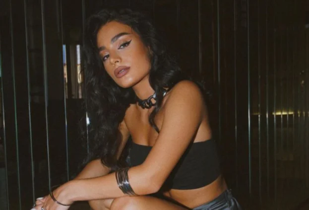 Սուպերաստղային հիվանդություն․ Բրյունետը հայտնել է իր նոր երգի մասին