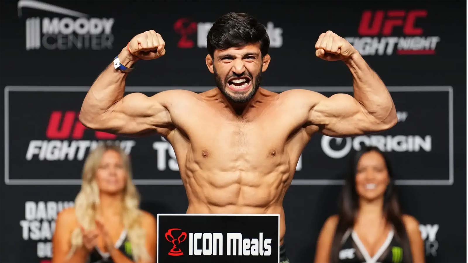 Արման Ծառուկյանի վերելքը՝ UFC-ի ոսկու անպարտելի հետապնդումը