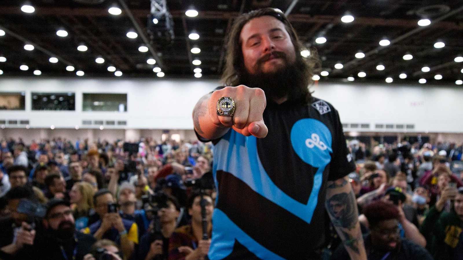 Cloud9-ը 11 տարվա համագործակցությունից հրաժարվել է Mang0-ի հետ