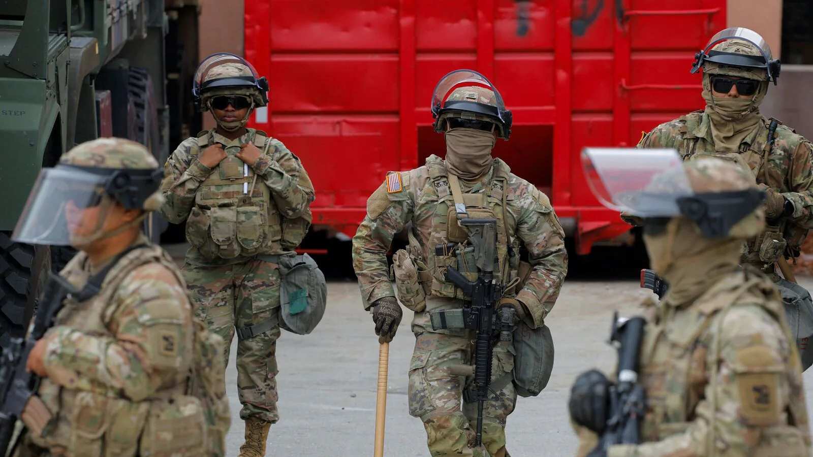 ԱՄՆ Ազգային գվարդիայի տեղակայումն Լոս Անջելեսում բուռն վեճեր է առաջացրել