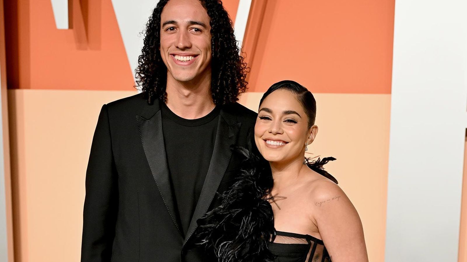 Վանեսսա Հաջենսը հայտարարում է երկրորդ հղիության մասին ամուսնու՝ Քոուլ Թաքերի հետ