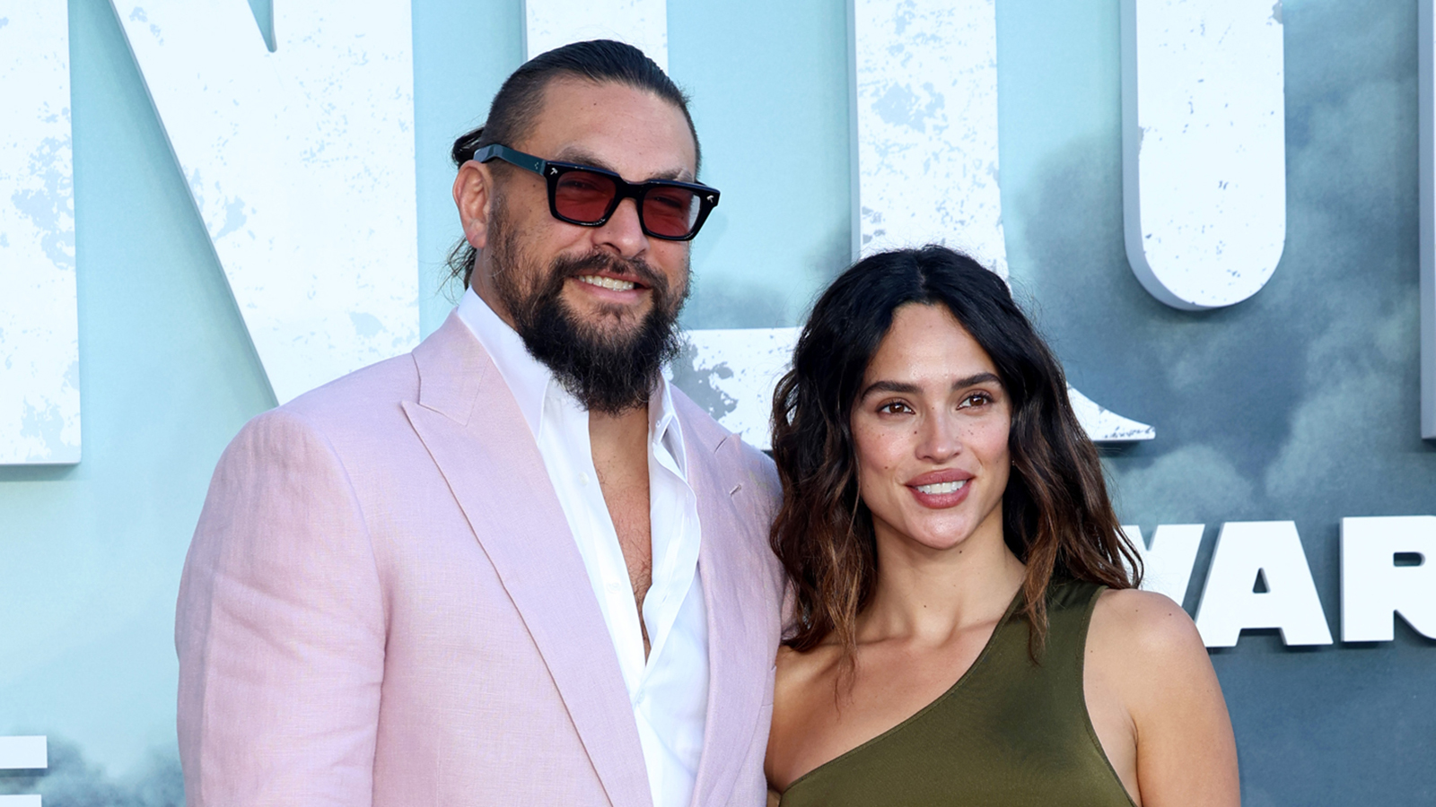 Adria Arjona & Jason Momoa