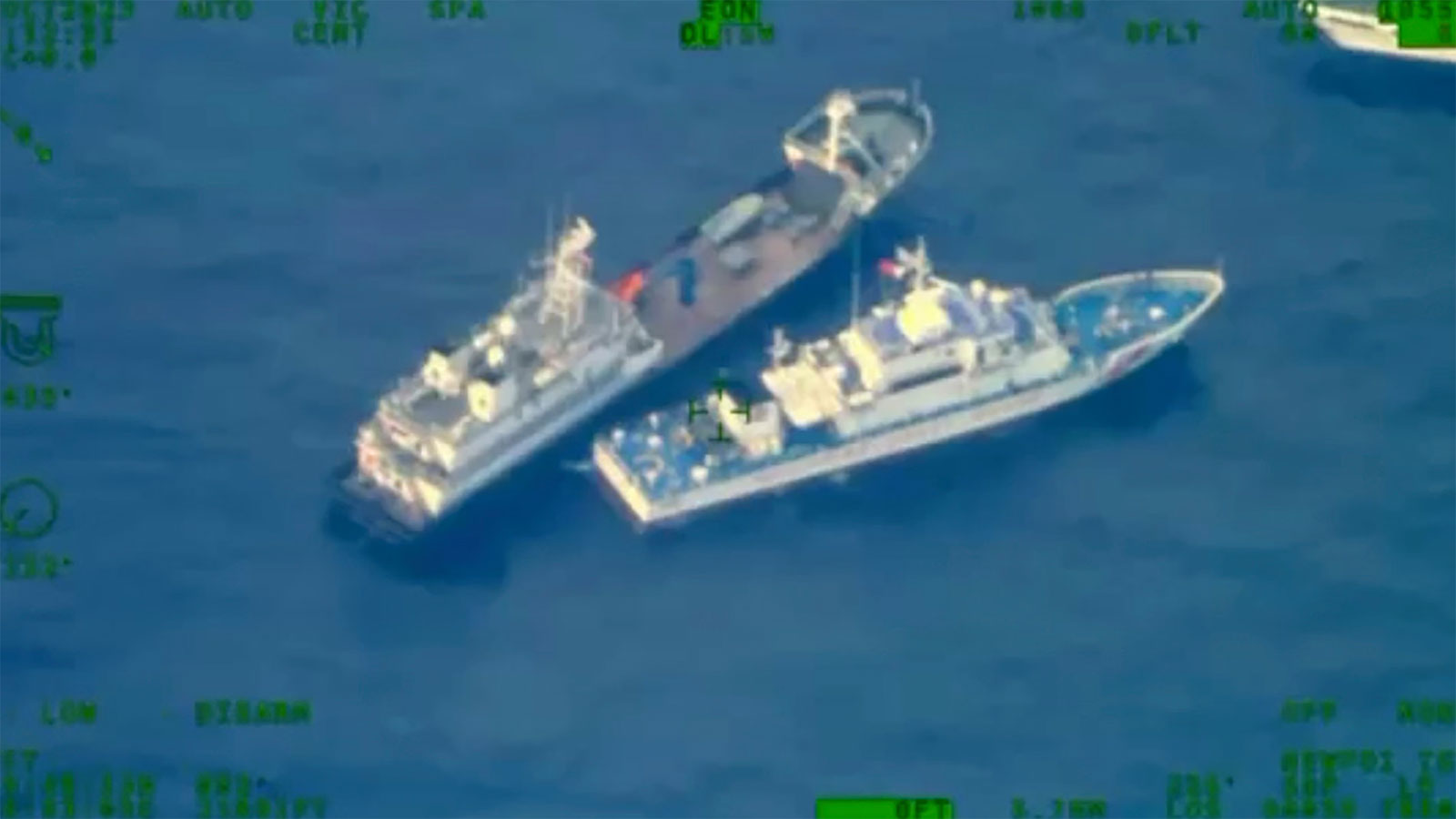 Chinese militia vessel vs Filipino coast guard vessel