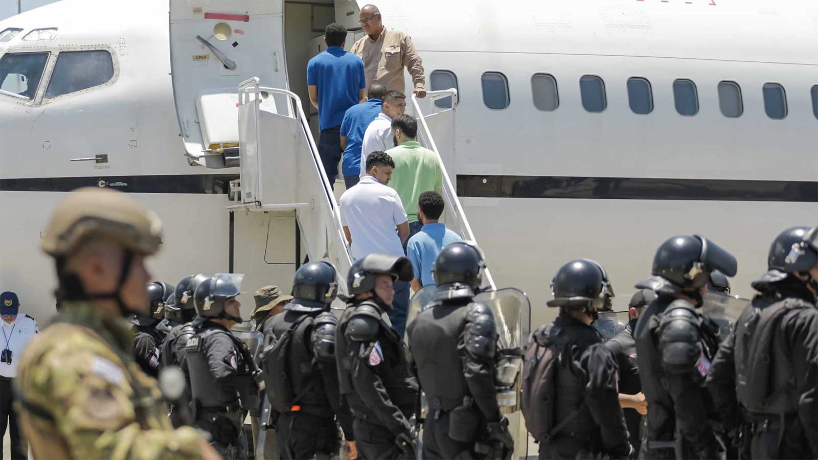 Վենեսուելա՝ խաչմերուկում. ԱՄՆ-ի նավատորմի տեղակայումը և փոքր լիգայի հաղթանակները ձևավորում են համաշխարհային ուշադրությունը