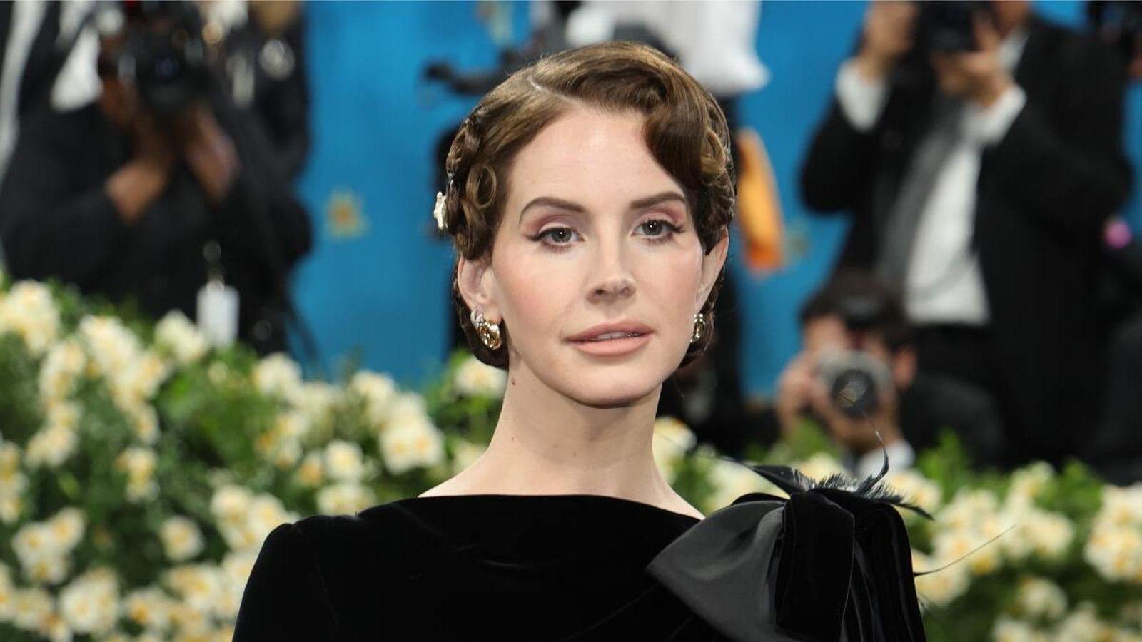 Լանա Դել Ռեյը խոսում է ամուսնության և նոր քաունթրի ալբոմի մասին