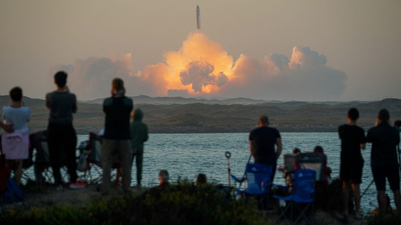 SpaceX-ը պատրաստվում է տասներորդ Starship փորձարկմանը՝ մարտահրավերների և ձեռքբերումների ֆոնին