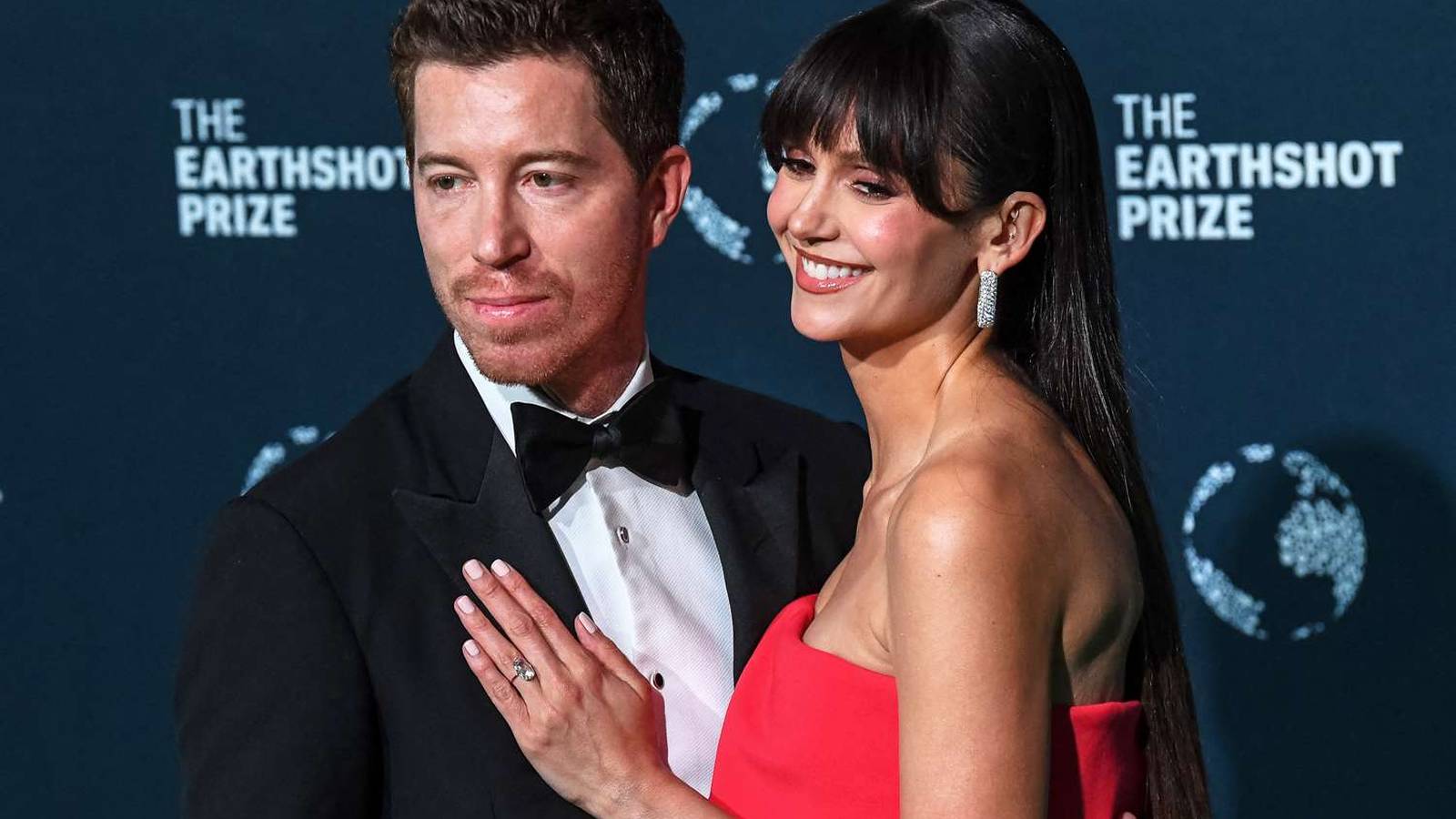 Նինա Դոբրեւն ու Շոն Ուայթը պաշտոնապես ավարտել են իրենց նշանադրությունը՝ դադարեցնելով 5 տարվա բարձրակարգ հարաբերությունները՝ լի հանրային ելույթներով, ընդհանուր նվաճումներով և փոխադարձ հիացմունքով: