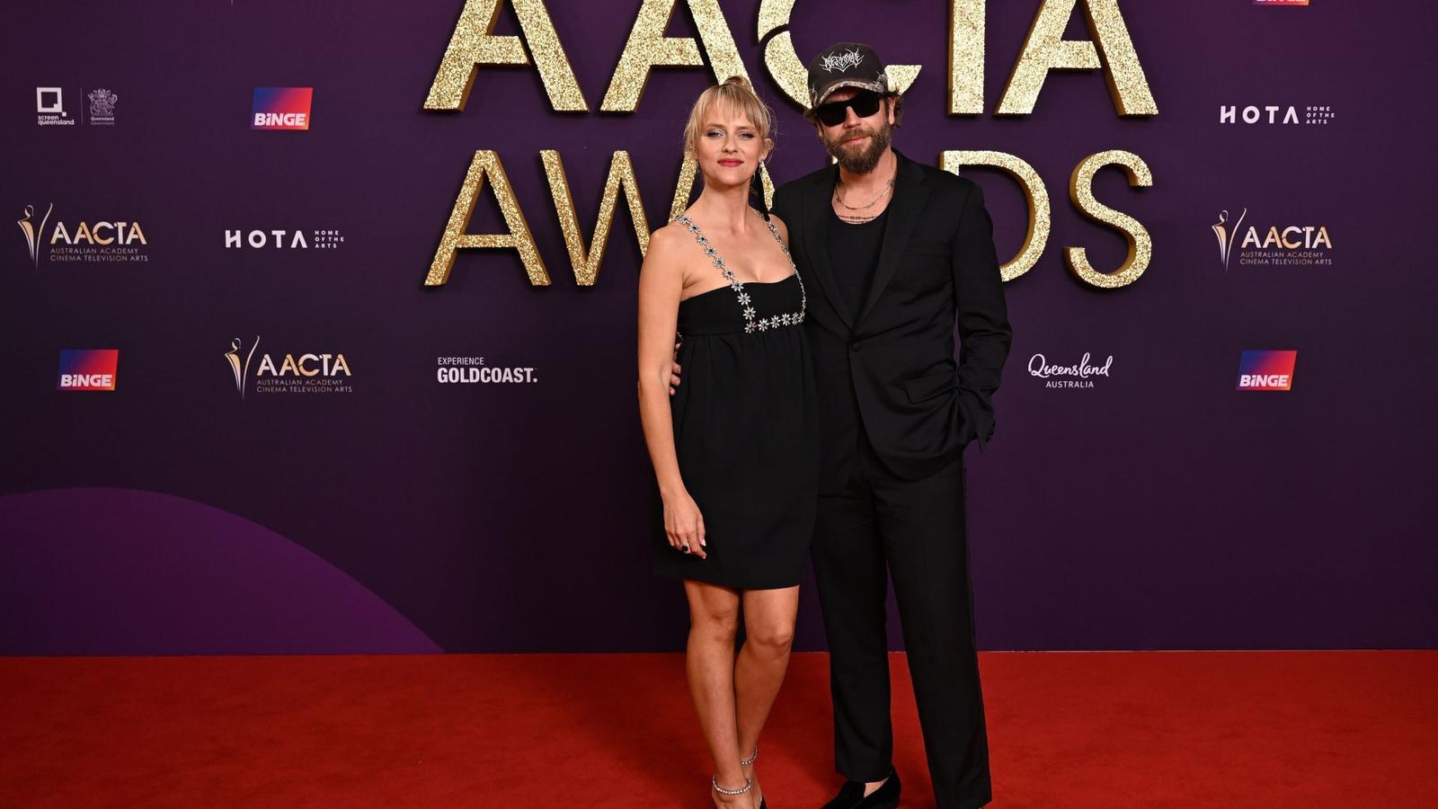 Թերեզա Փալմերը ողջունում է հինգերորդ երեխային՝ Լոտուս Բլումին, ամրապնդելով իր կինեմատոգրաֆիական ընտանիքը