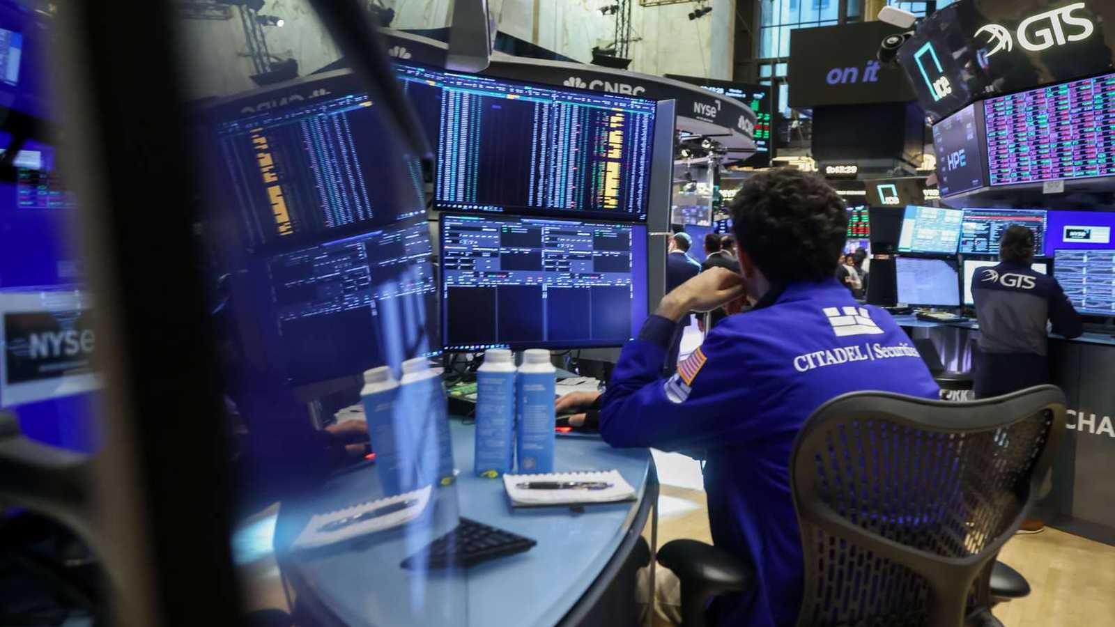 Apple-ի բաժնետոմսերի անկում iPhone 17-ի շնորհանդեսի և շուկայի տատանումների ֆոնին