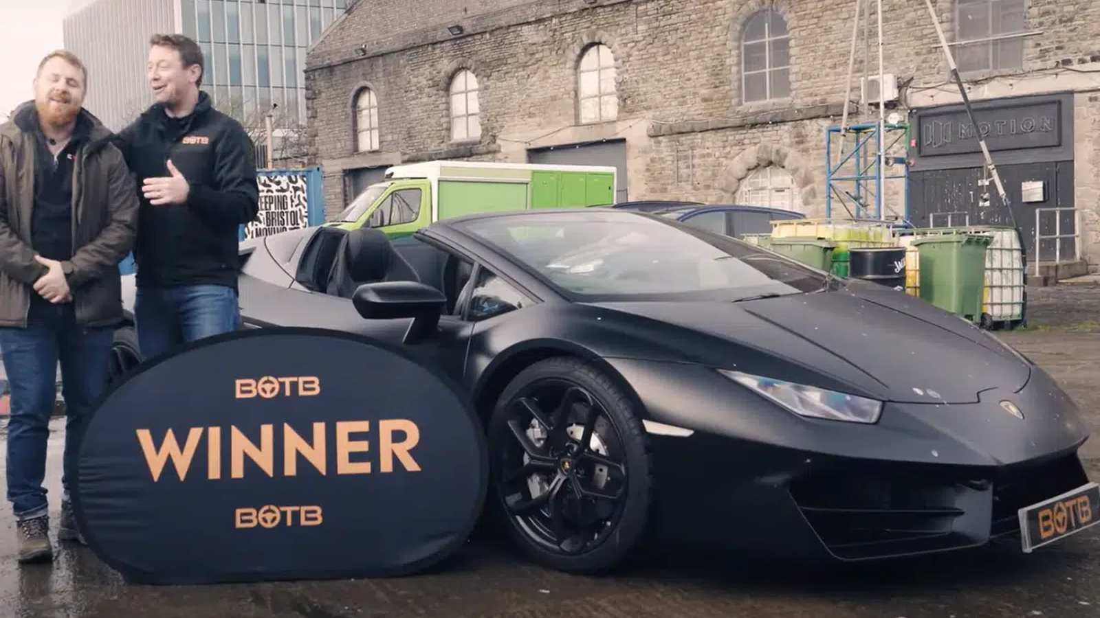 Շինարարն ընդամենը 37 ցենտով շահեց $200,000 արժողությամբ Lamborghini Huracán՝ BOTB երազանքի մեքենայի մրցույթում