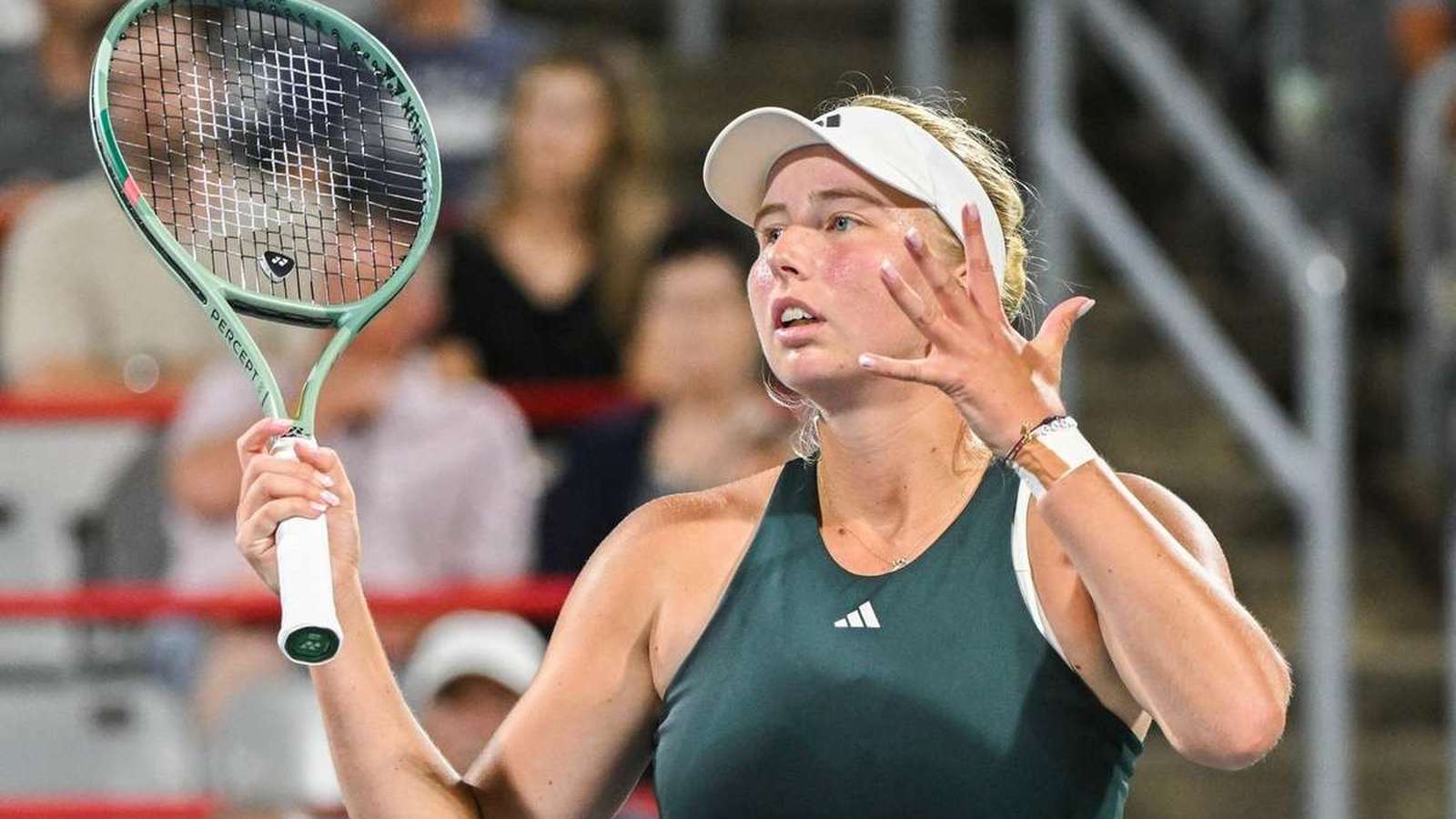 Կլարա Տաուսոնի պարտությունը Պեկինում՝ 2025 թ․ WTA մրցաշրջանի դժվարությունների ֆոնին