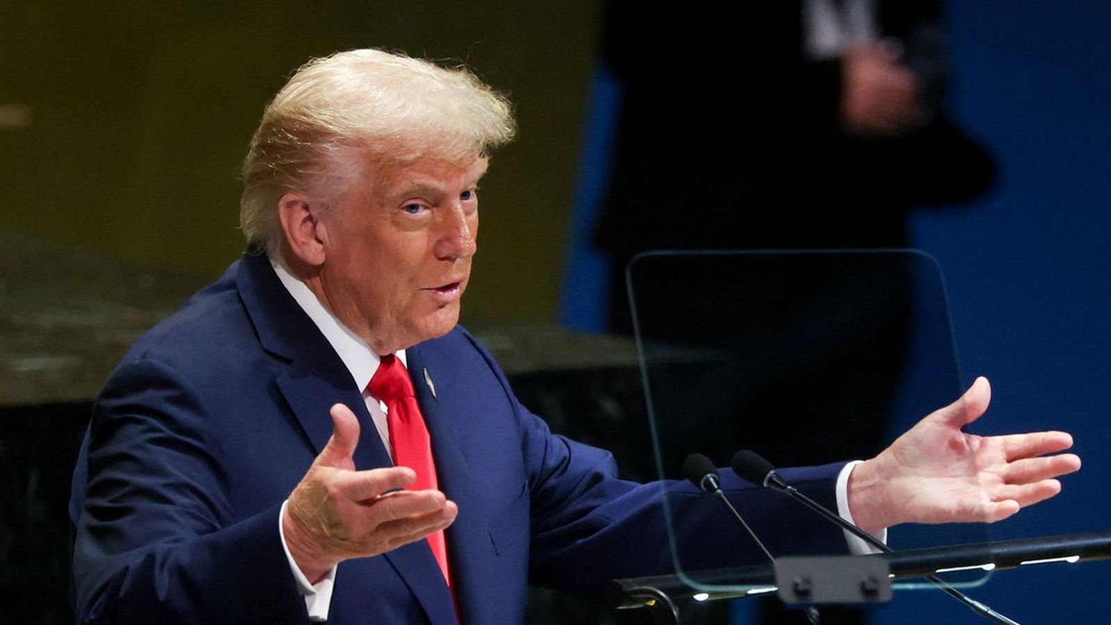 Թրամփի հակասական քայլերը՝ մանրամասն վերլուծություն