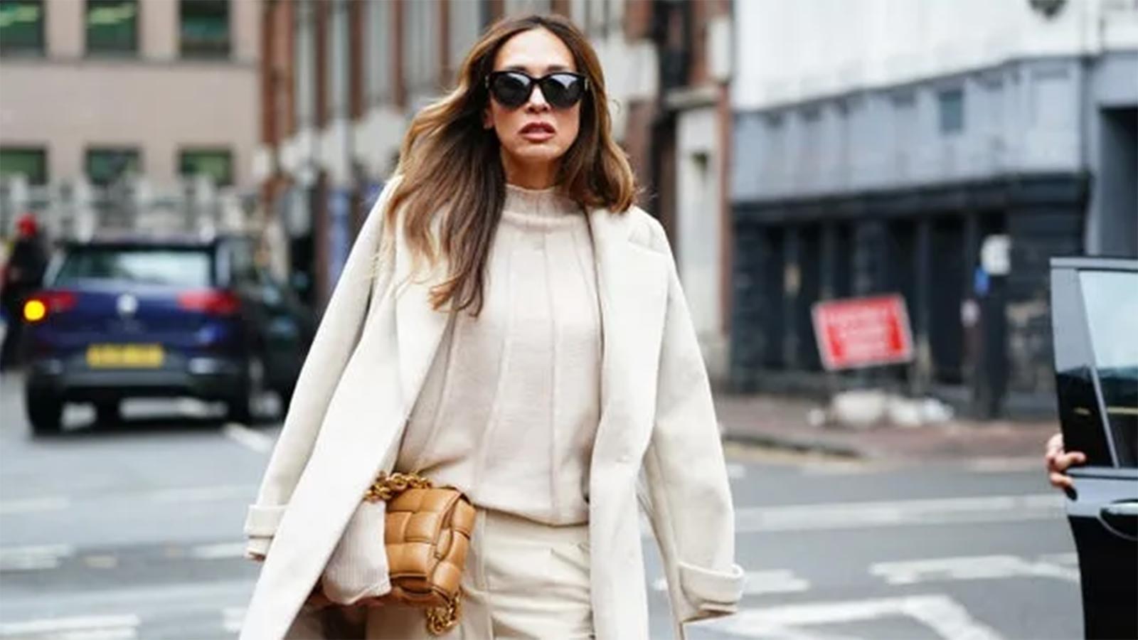 Մայլին Կլասը վկայում է հետապնդման գործով՝ օդային զենք ստանալուց հետո