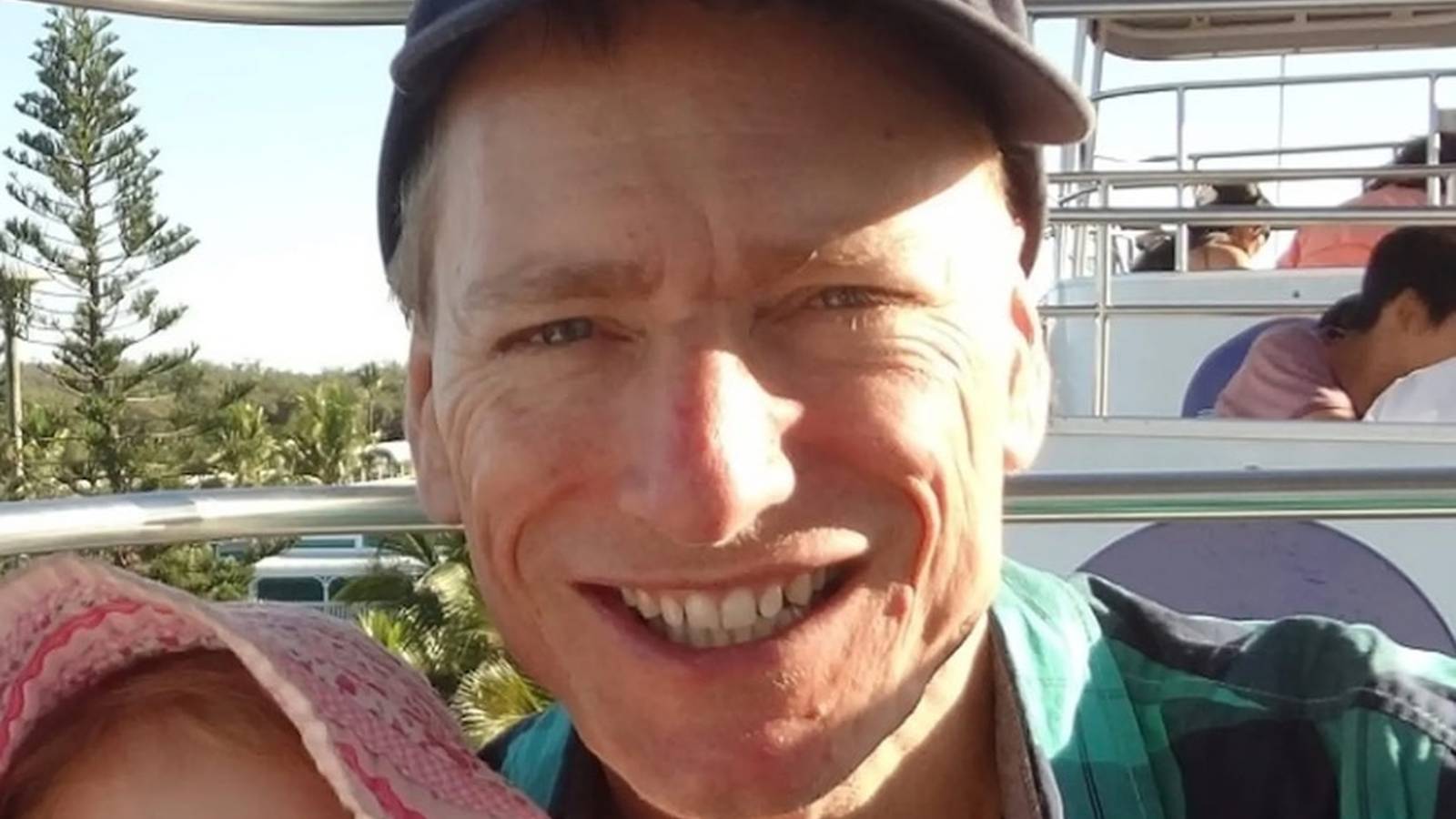 Բրիսբենի հայր Էնդրյու Բյուրոյի սպանության գործով երեք հոգի մեղադրվում են՝ Քվինսլենդում մեծածավալ քննության արդյունքում