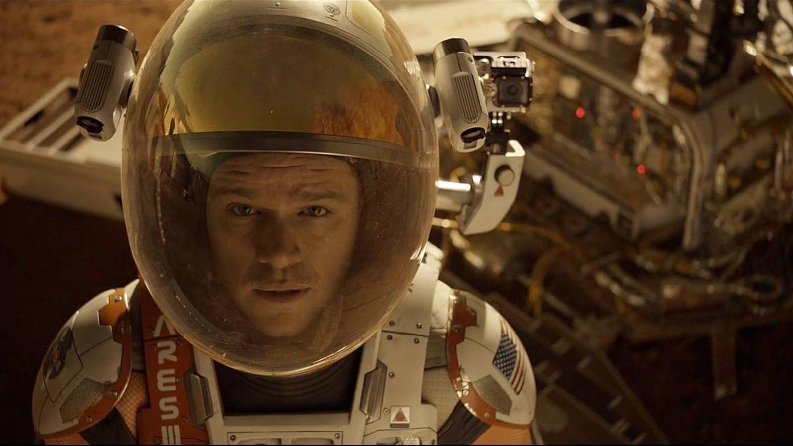 Մեթ Դեյմոնը հայտնի է իր բազմակողմանի դերասանական տաղանդով և պատմելու վարպետությամբ՝ սկսած «Բարի կամքի որս» ֆիլմից մինչև «Մարսեցին» գեղարվեստական գործը: