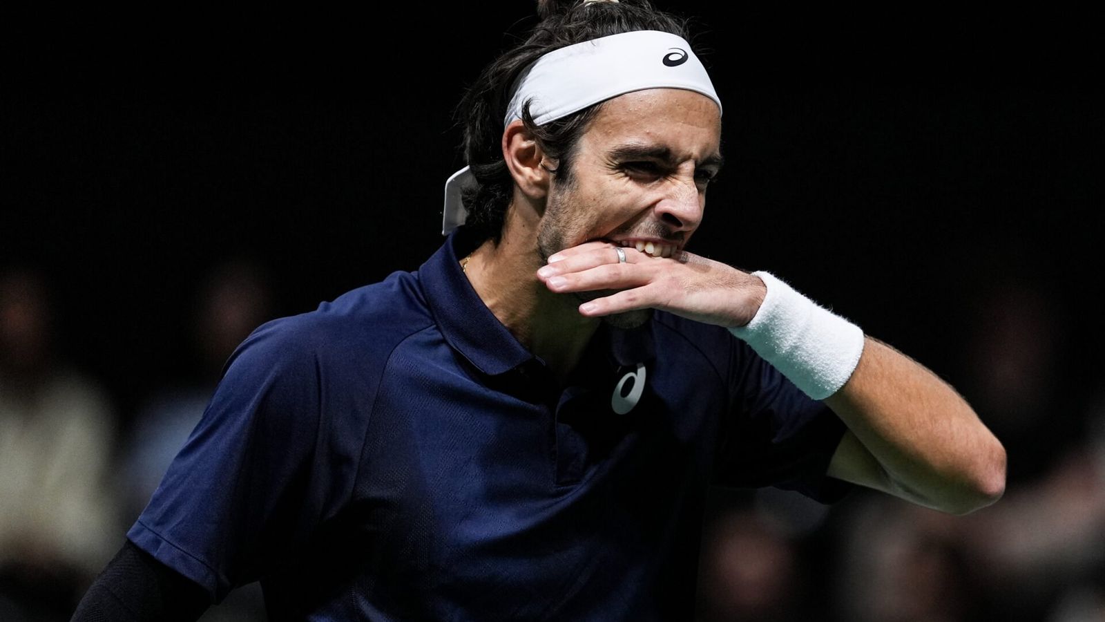 Ֆելիքս Օժե-Ալիասիմը պայքարում է մինչև Փարիզի Մաստերսի քառորդ եզրափակիչ՝ պահպանելով ATP եզրափակիչների հույսը