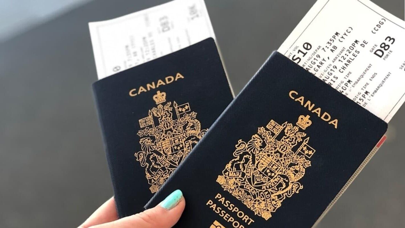 Կանադայի նոր ճանապարհորդական զգուշացումը զգուշացնում է քաղաքացիներին ԱՄՆ-ում վիզաների խստացվող ստուգումների և ԼԳԲՏ+ ճանապարհորդների նկատմամբ ուժեղացված ուշադրության մասին՝ կապված սեռական ինքնության նշանների ճանաչման դադարեցման հետ: