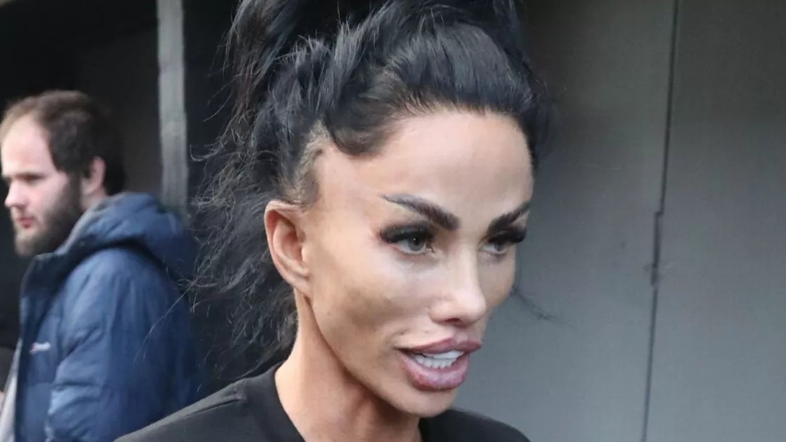 Քեյթի Փրայս․ դիմացկունության և հասարակական ուշադրության կյանք