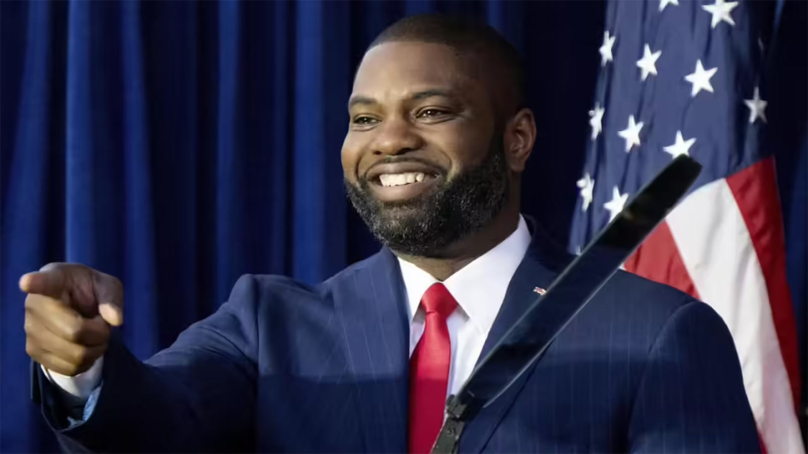 Byron Donalds Leads Florida Governor Race Amid Controversy and Trump Endorsement