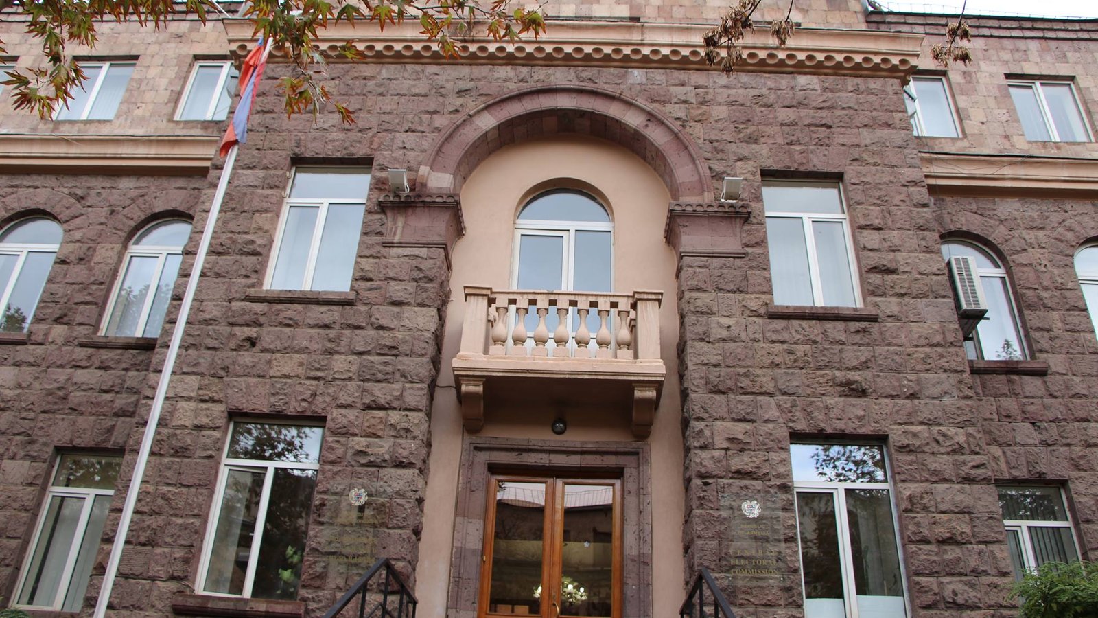 ԿԸՀ-ն զգուշացնում է՝ նախընտրական քարոզչությունն այսօր 24։00-ին ավարտվում է