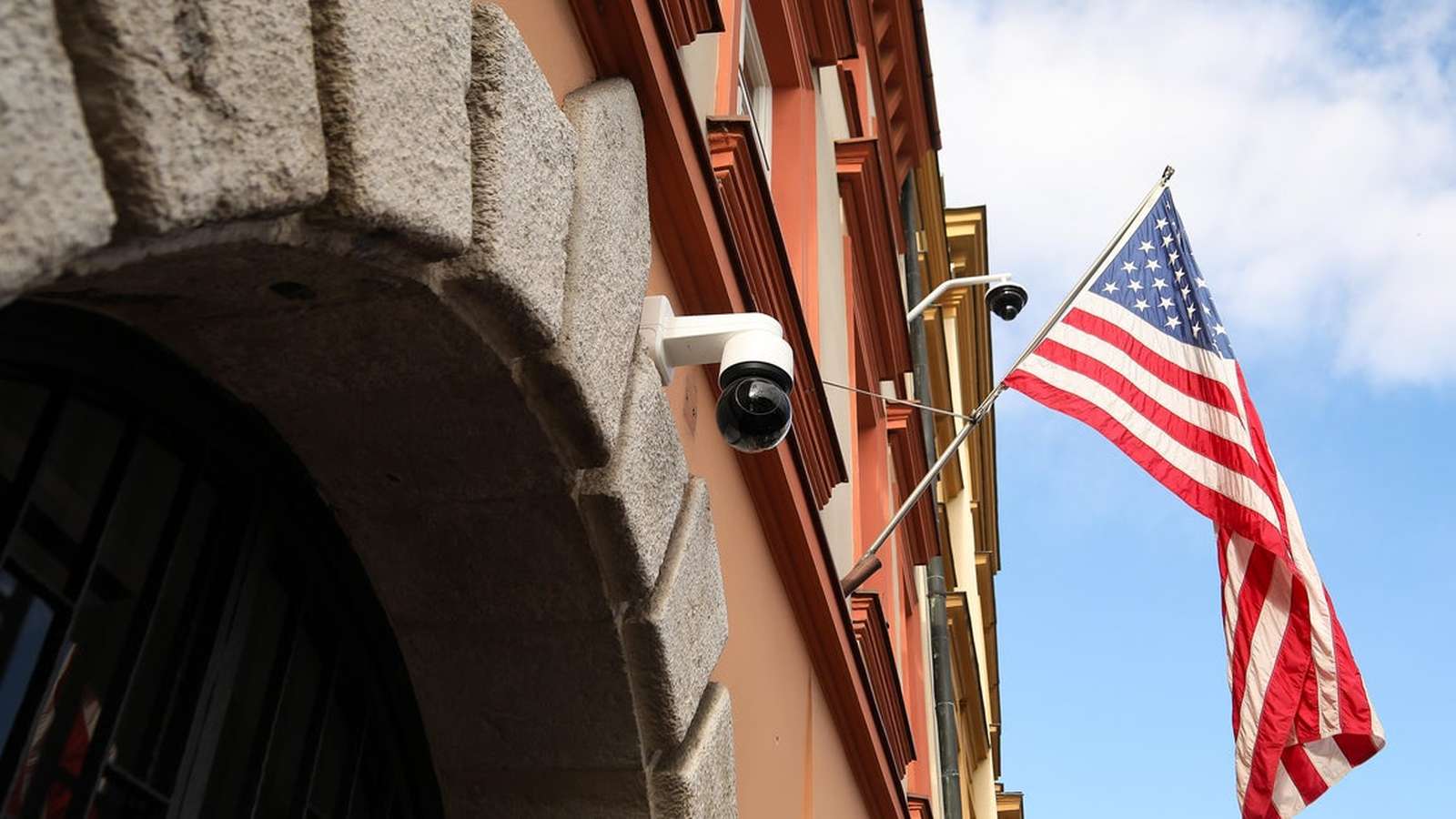 ԱՄՆ-ում առողջապահական քաղաքականությունները՝ ուշադրության կենտրոնում՝ ներգաղթ, դեղերի գներ և խնամքի հասանելիություն