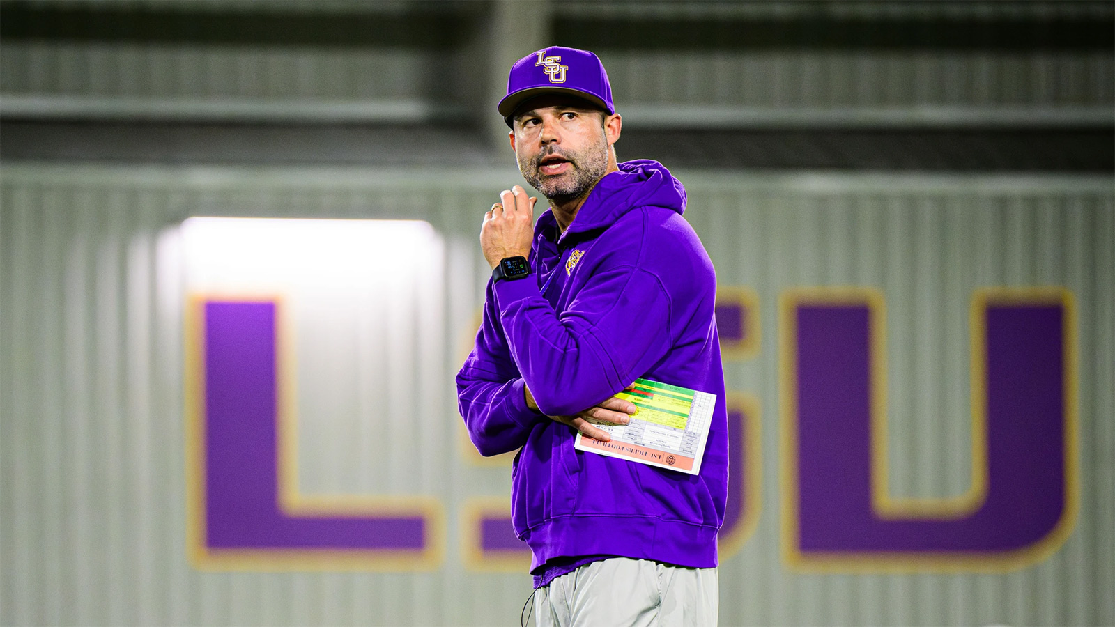 Բլեյք Բեյքերը մնում է LSU-ում՝ մերժելով գլխավոր մարզիչի առաջարկները