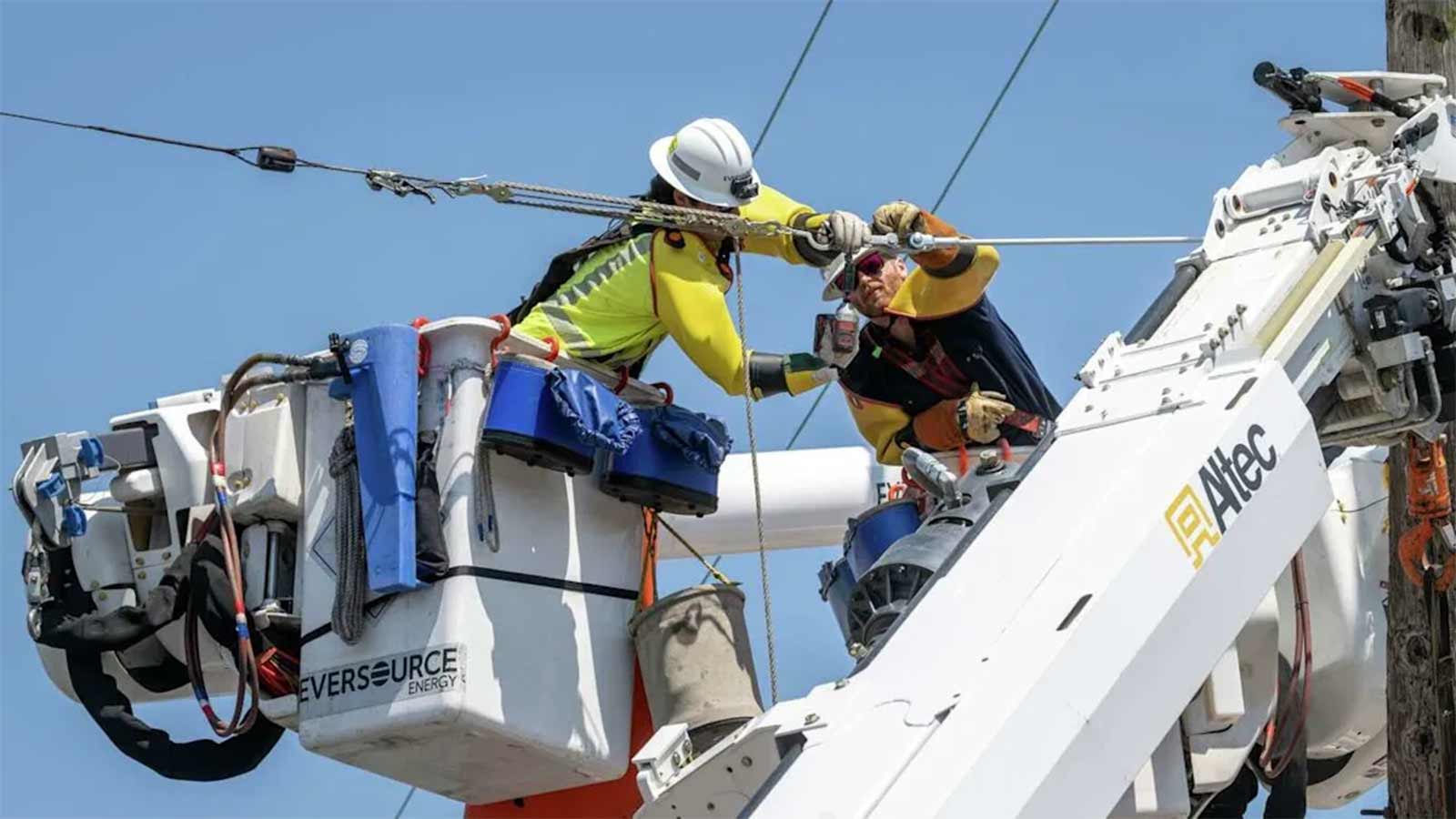 Eversource CT Faces Over 50,000 Outages as Fierce Storm Hits Connecticut with Record Winds