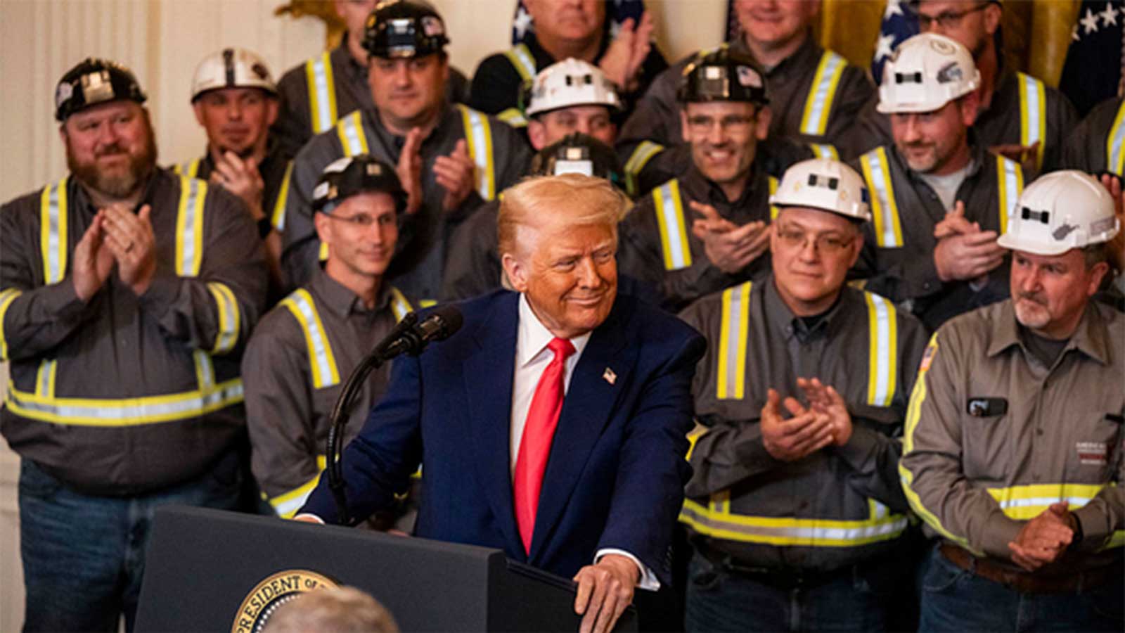 Trump’s Green Energy Reversal Drives Global Coal Demand to New Highs in 2025