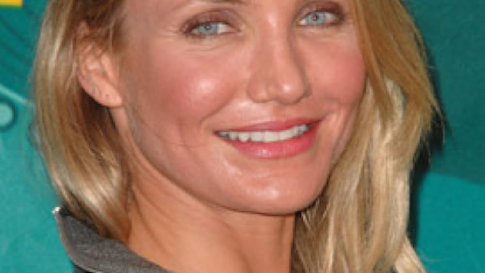 A deep dive into Cameron Diazs iconic role in The Holiday, the behind-the-scenes stories, and why fa