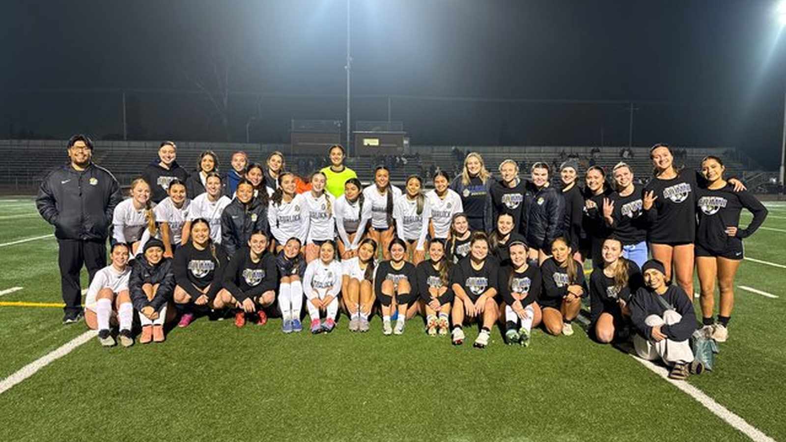 Երիտասարդական ֆուտբոլի ավագների հանդիպումը միավորում է սերունդներին